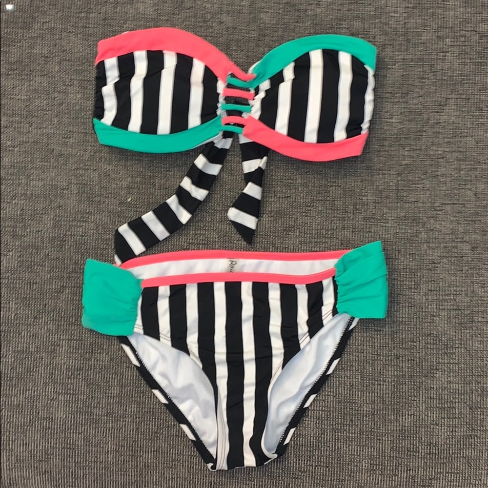Strapless bikini